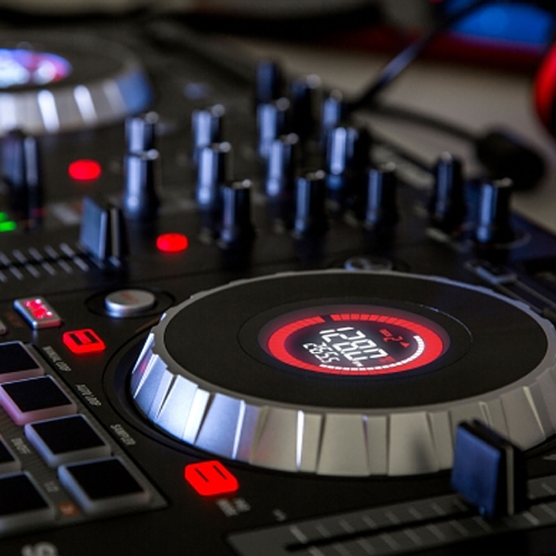 (주)사운드룩, Numark Mixtrack Platinum DJ Controller